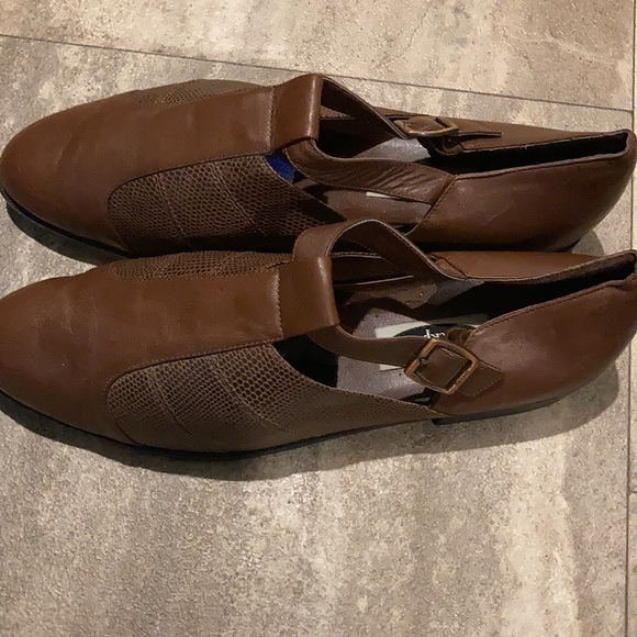 Ladies Rockport Shoes - Picture 2 of 5